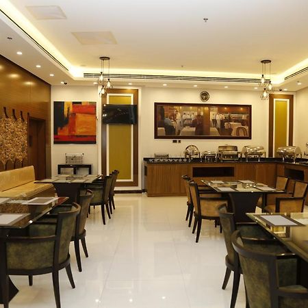 The Palace Hotel - فندق القصر Muskat Bagian luar foto
